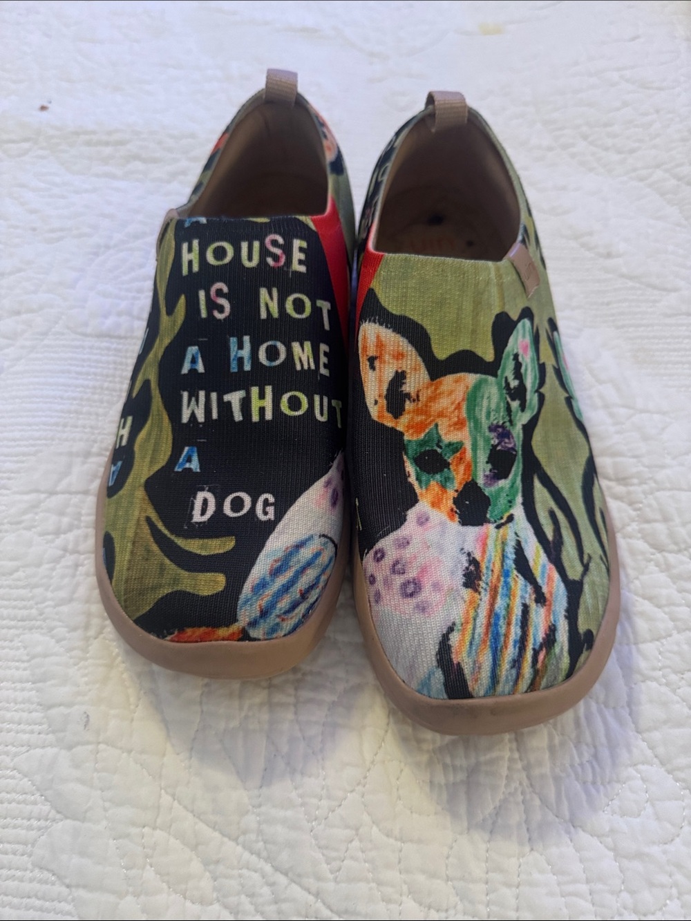 UIN BRAND Slip-On Shoes with Colorful Dog Print Chihuahua.